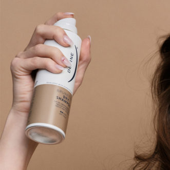 Define Brunette Dry Shampoo miljøbilde